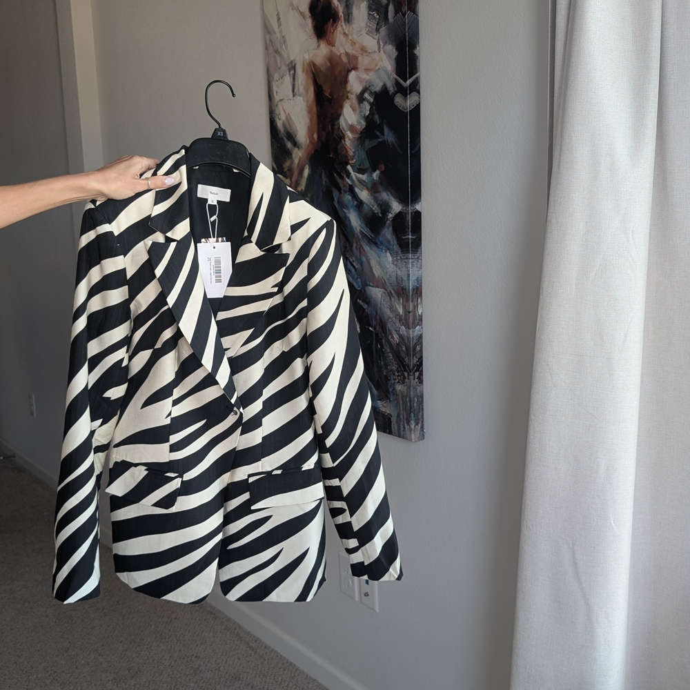 Elegant Zebra Print Women's Blazer